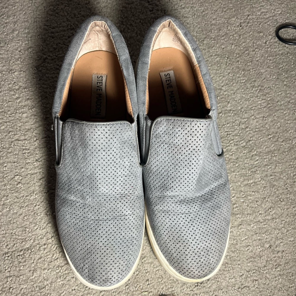 Steve Madden platform slip ons